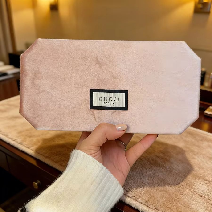 Borsa Gucci in Velluto Rosa Ch - Ysl Beauty Makeup recensione e prezzo