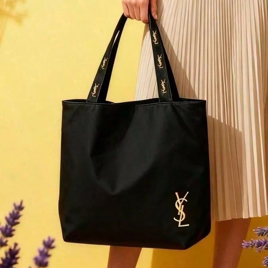 Borsa YSL di Yves Saint Lauren - Ysl Beauty Makeup recensione e prezzo